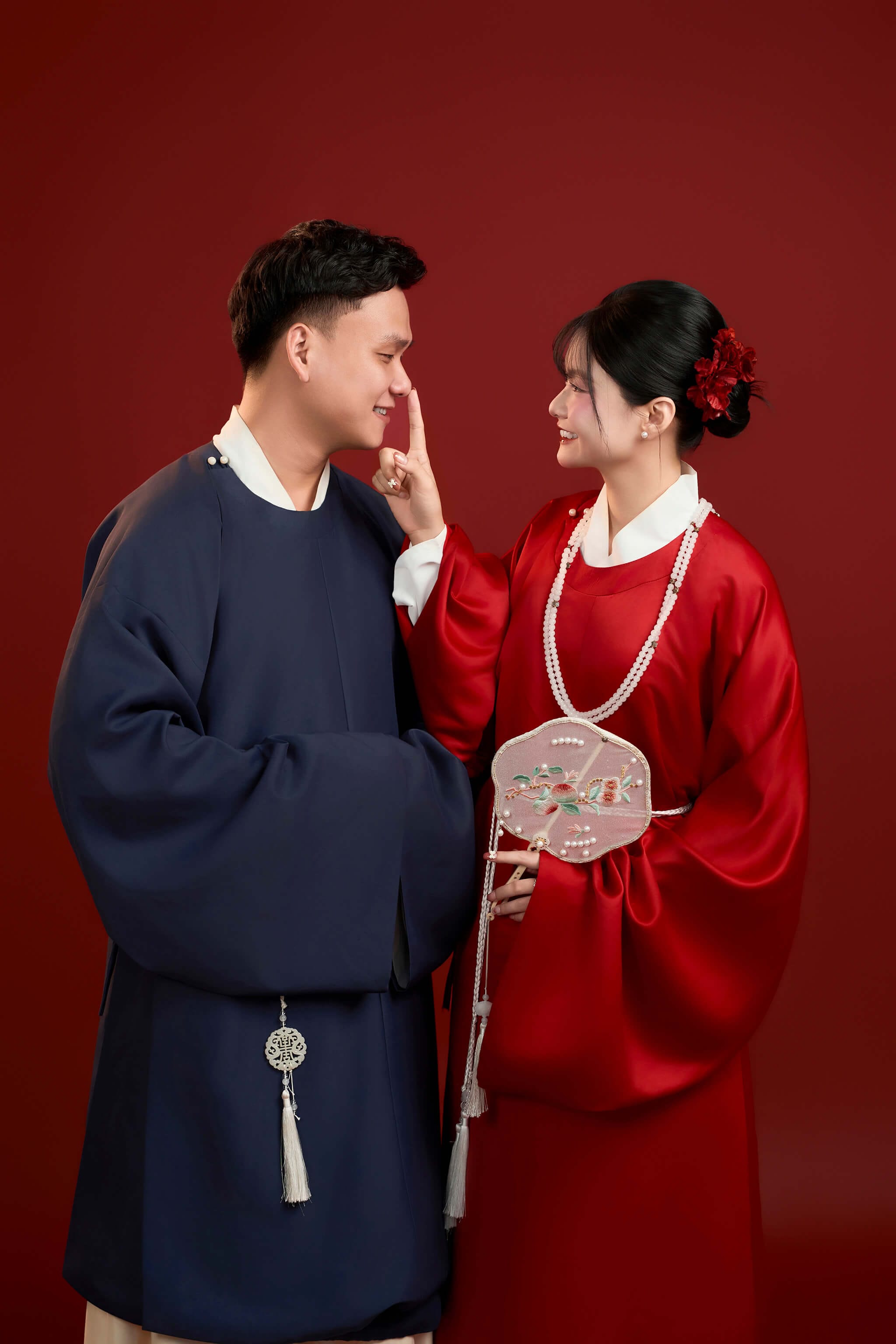 Giang Sơn và Thanh Hằng trong album cưới