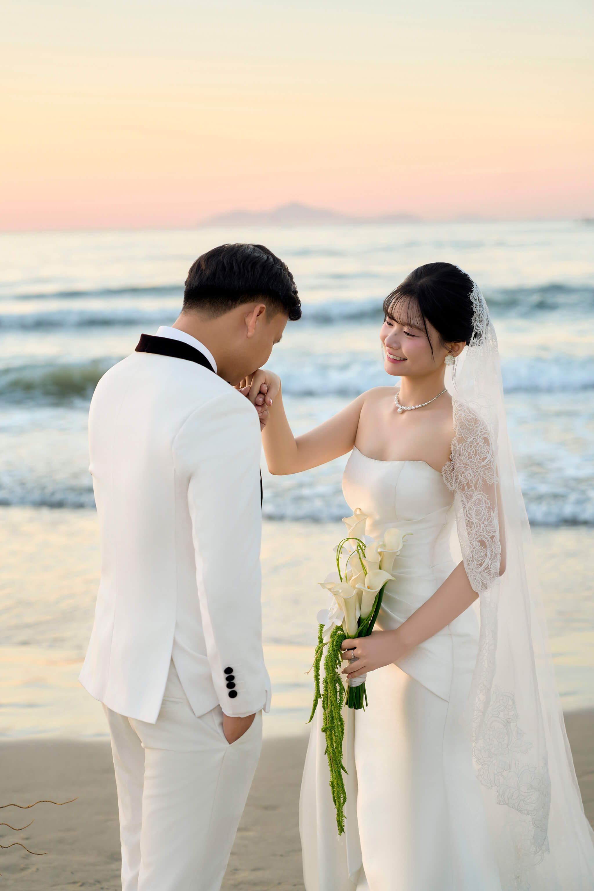 Giang Sơn và Thanh Hằng trong phong cách cổ điển